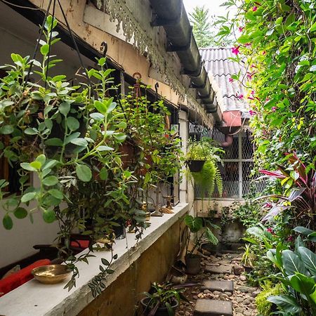 Kandy Inn Madugalle'S Family Guest House Exterior photo
